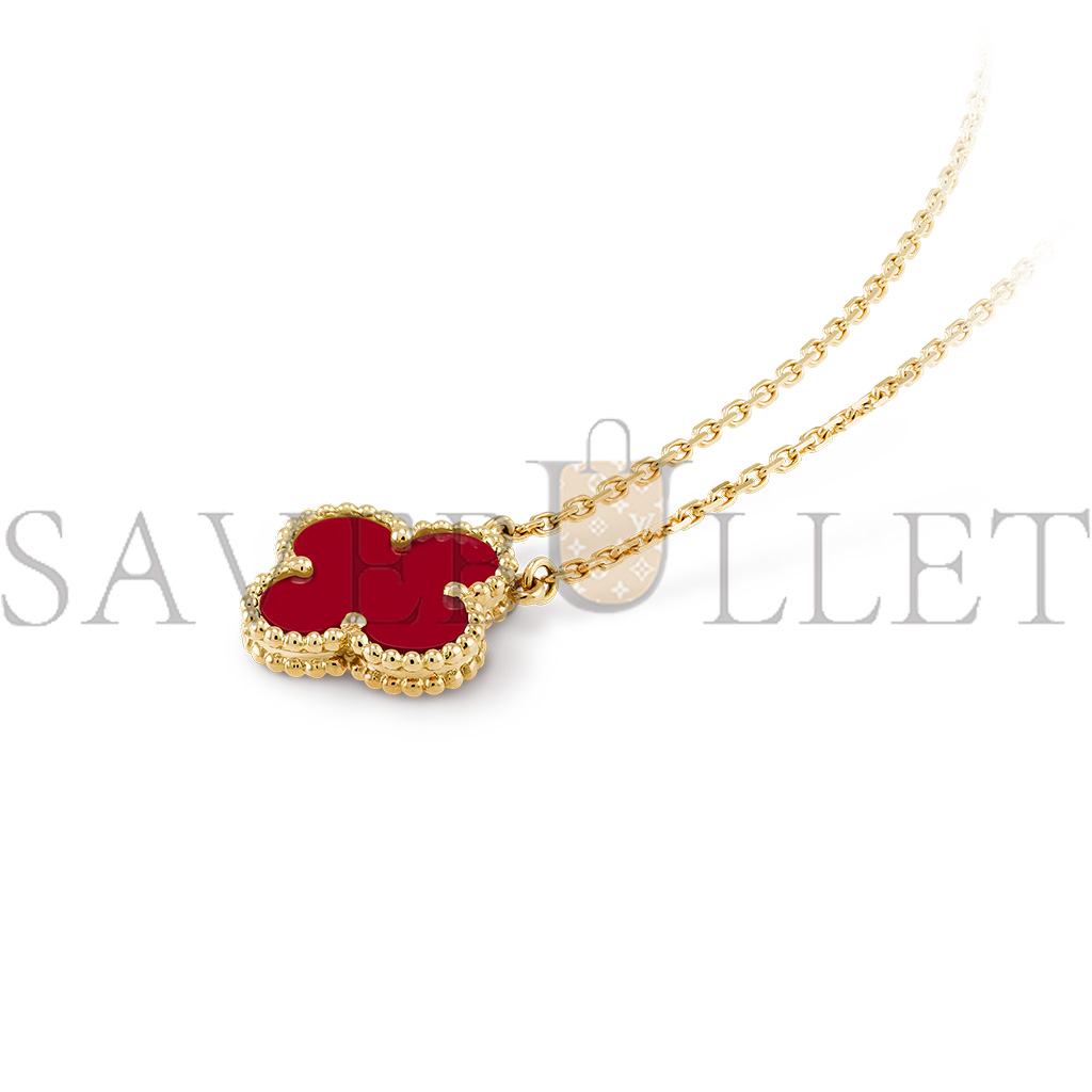 VAN CLEEF ARPELS VINTAGE ALHAMBRA PENDANT - YELLOW GOLD, CARNELIAN  VCARD38500